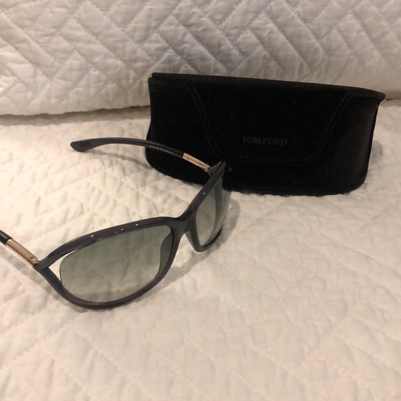 Tom Ford Whitney - Picture 3 of 4